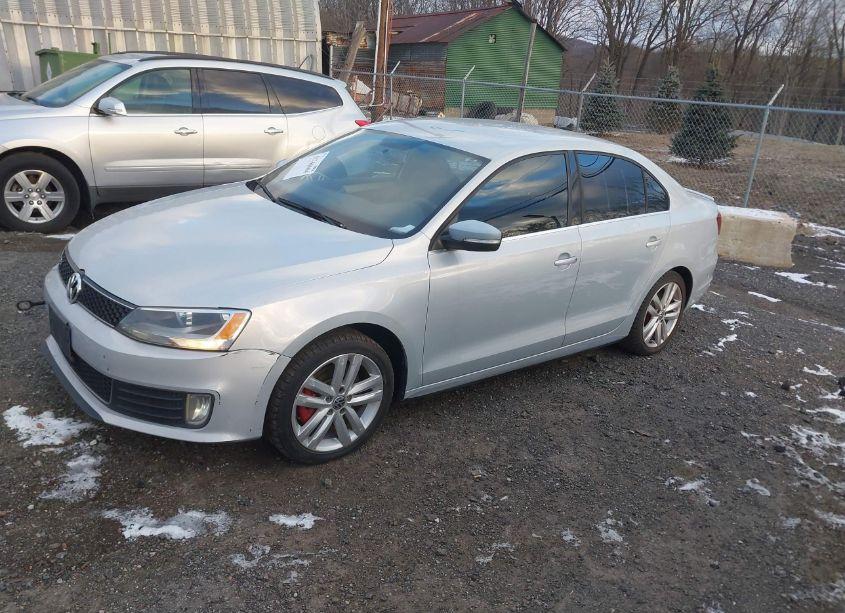 Photo 2 of 2012 Volkswagen Jetta GLI (VIN 3VW567AJ2CM085961)