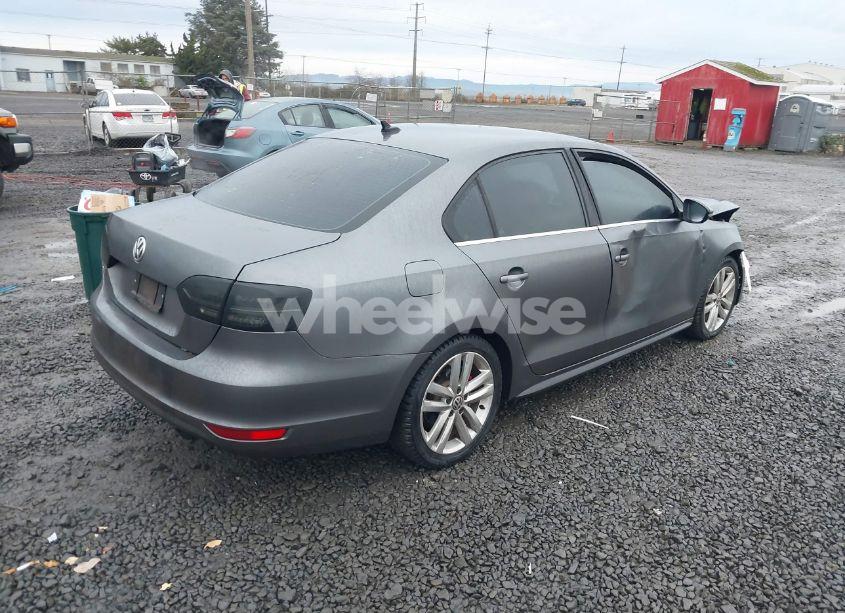 Photo 4 of 2012 Volkswagen Jetta GLI (VIN 3VW567AJ4CM408312)