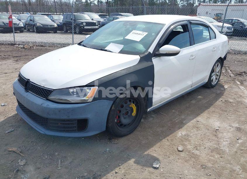 Photo 2 of 2012 Volkswagen Jetta GLI (VIN 3VW567AJ8CM366548)