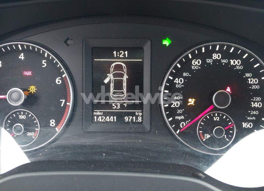 Photo 7 of 2012 Volkswagen Jetta GLI AUTOBAHN W/NAV (VIN 3VW5A7AJ0CM065108)