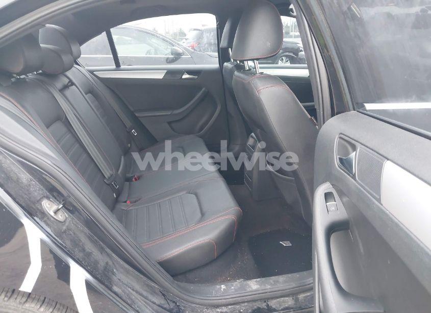 Photo 8 of 2012 Volkswagen Jetta GLI AUTOBAHN W/NAV (VIN 3VW5A7AJ0CM065108)