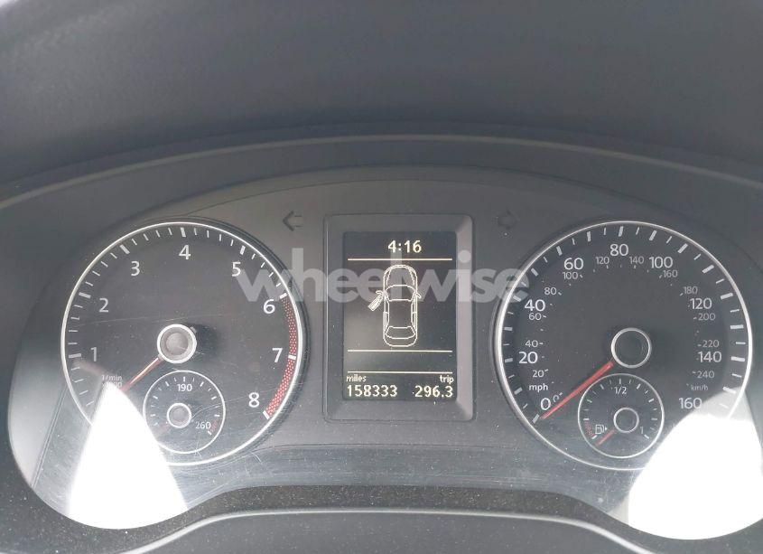 Photo 7 of 2012 Volkswagen Jetta GLI AUTOBAHN W/NAV (VIN 3VW5A7AJ8CM337484)