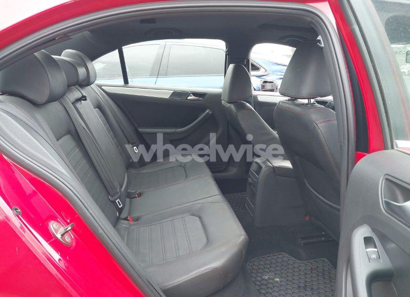 Photo 8 of 2012 Volkswagen Jetta GLI AUTOBAHN W/NAV (VIN 3VW5A7AJ8CM337484)