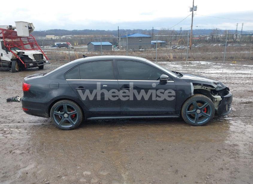 Photo 14 of 2013 Volkswagen Jetta GLI AUTOBAHN W/NAV (VIN 3VW5A7AJ9DM225309)