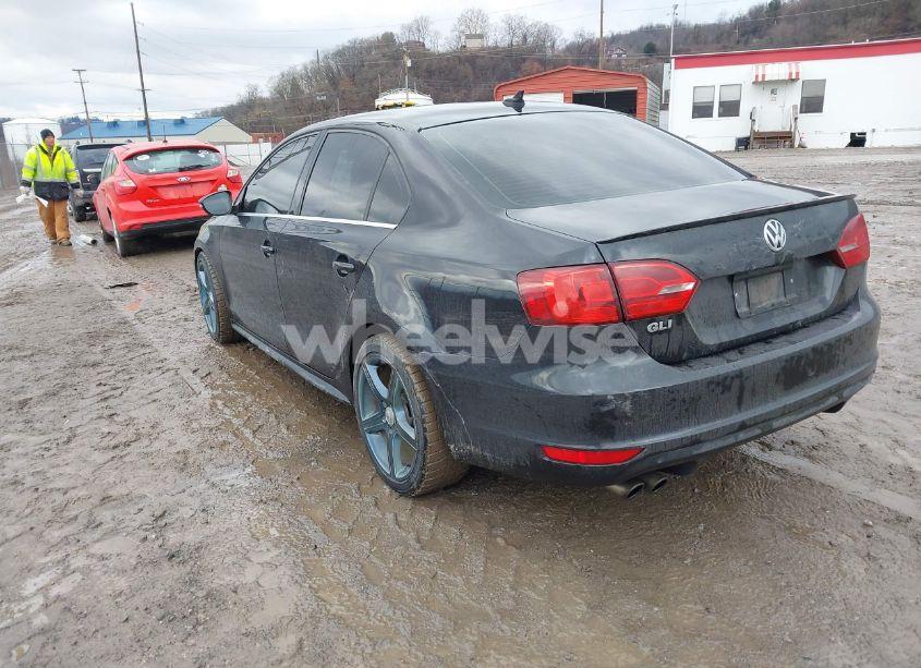 Photo 3 of 2013 Volkswagen Jetta GLI AUTOBAHN W/NAV (VIN 3VW5A7AJ9DM225309)