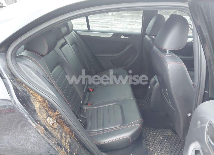 Photo 8 of 2013 Volkswagen Jetta GLI AUTOBAHN W/NAV (VIN 3VW5A7AJ9DM225309)