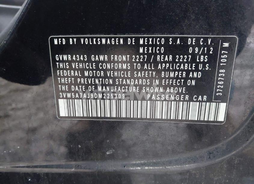 Photo 9 of 2013 Volkswagen Jetta GLI AUTOBAHN W/NAV (VIN 3VW5A7AJ9DM225309)