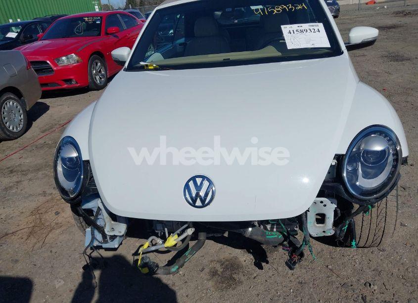 Photo 13 of 2018 Volkswagen Beetle 2.0T COAST/2.0T S/2.0T SE (VIN 3VW5DAAT1JM506988)