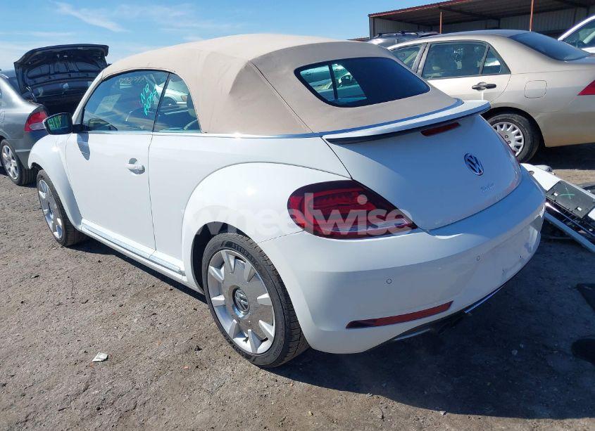 Photo 3 of 2018 Volkswagen Beetle 2.0T COAST/2.0T S/2.0T SE (VIN 3VW5DAAT1JM506988)