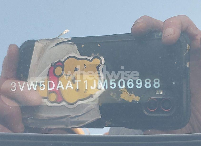 Photo 9 of 2018 Volkswagen Beetle 2.0T COAST/2.0T S/2.0T SE (VIN 3VW5DAAT1JM506988)