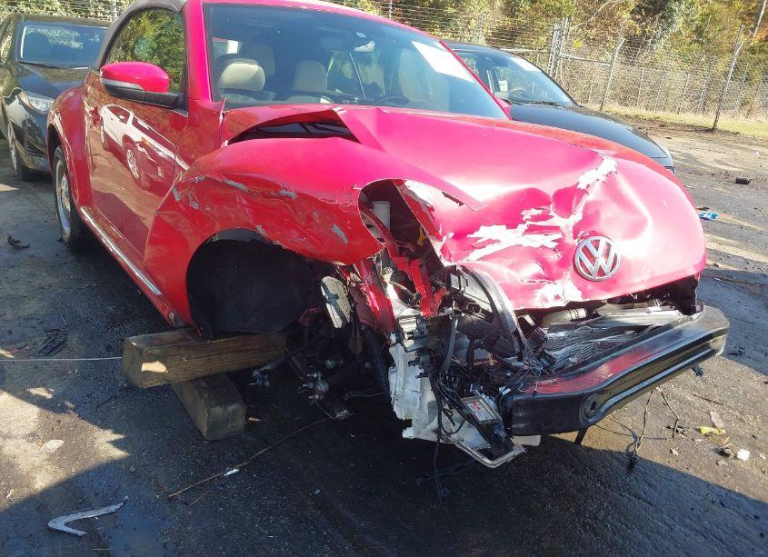 Photo 18 of 2018 Volkswagen Beetle 2.0T COAST/2.0T S/2.0T SE (VIN 3VW5DAAT3JM502814)