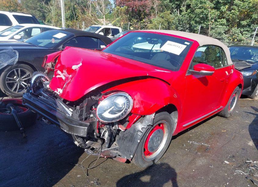 Photo 2 of 2018 Volkswagen Beetle 2.0T COAST/2.0T S/2.0T SE (VIN 3VW5DAAT3JM502814)