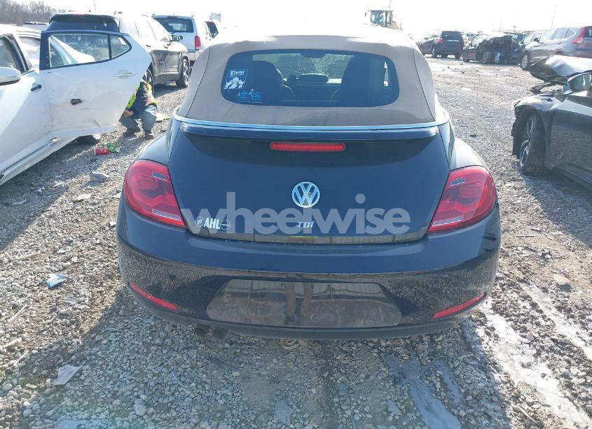 Photo 16 of 2013 Volkswagen Beetle 2.0L TDI (VIN 3VW5L7AT0DM802773)