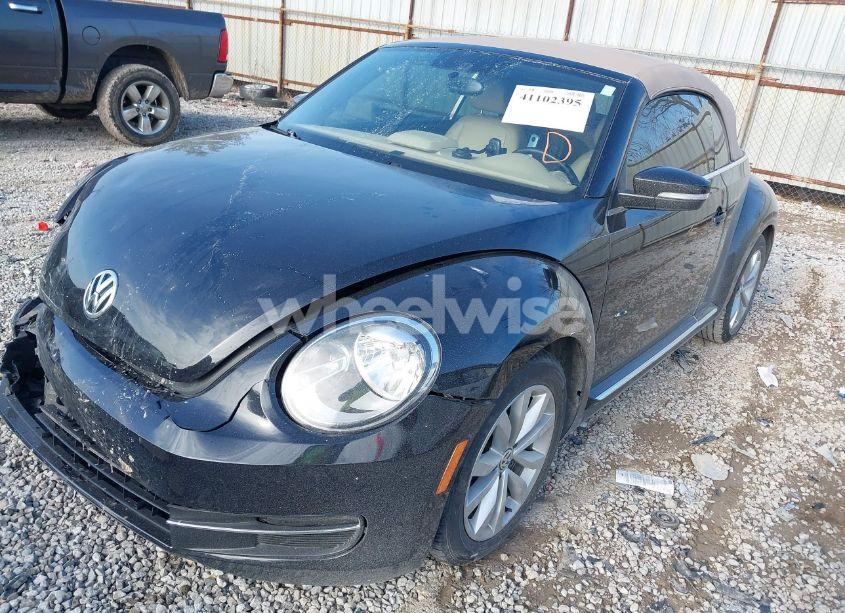 Photo 2 of 2013 Volkswagen Beetle 2.0L TDI (VIN 3VW5L7AT0DM802773)