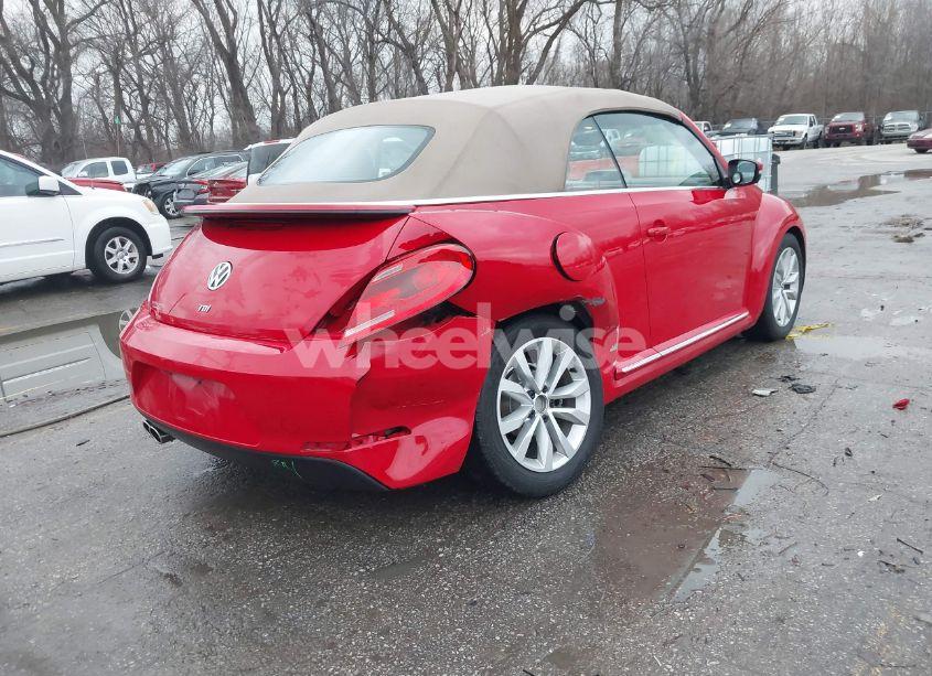 Photo 4 of 2014 Volkswagen Beetle 2.0L TDI (VIN 3VW5L7AT4EM805600)