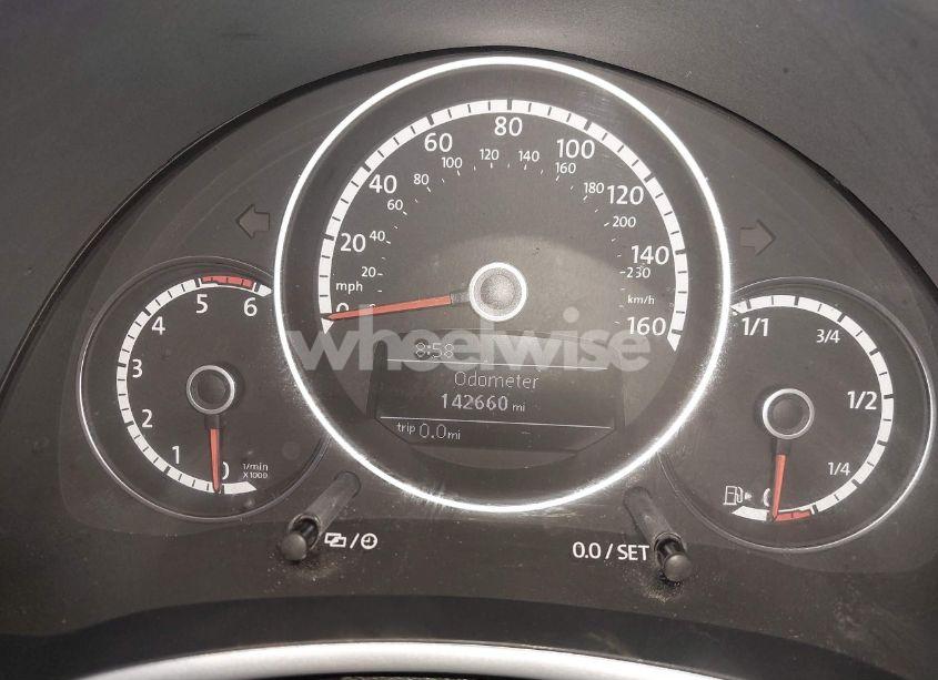 Photo 7 of 2014 Volkswagen Beetle 2.0L TDI (VIN 3VW5L7AT4EM805600)