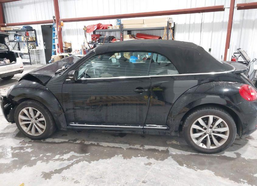 Photo 14 of 2013 Volkswagen Beetle 2.0L TDI (VIN 3VW5L7ATXDM815899)