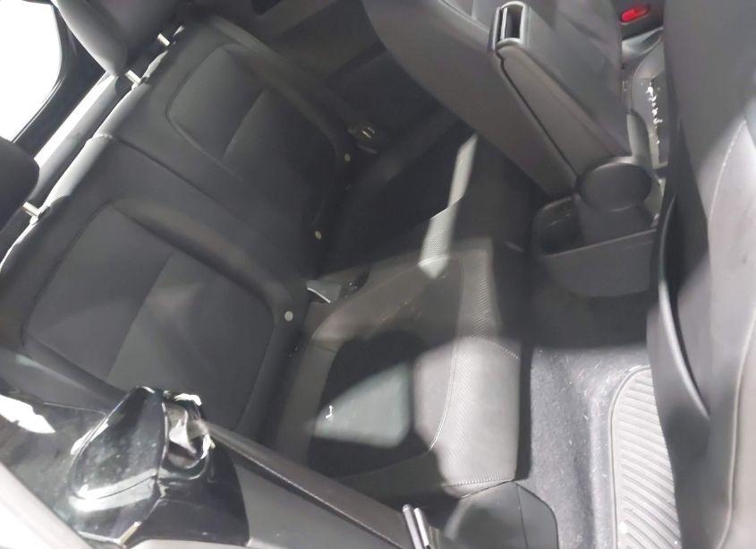 Photo 8 of 2013 Volkswagen Beetle 2.0L TDI (VIN 3VW5L7ATXDM815899)