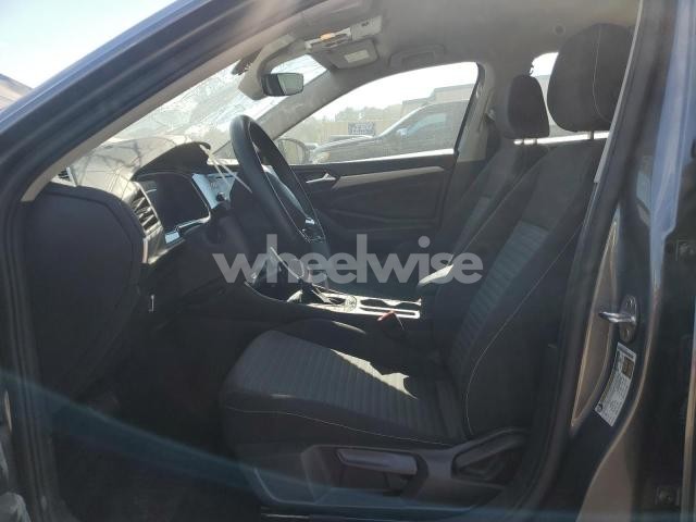 Photo 3 of 2024 VOLKSWAGEN JETTA S (VIN 3VW5M7BU2RM008899)