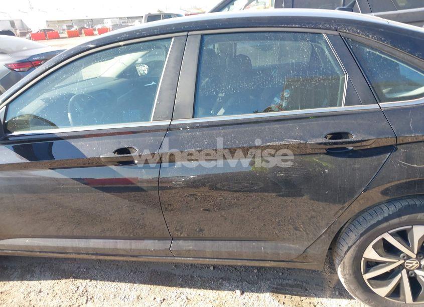 Photo 14 of 2024 Volkswagen Jetta 1.5T S (VIN 3VW5M7BU2RM050831)