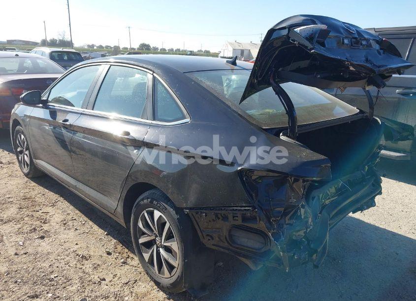 Photo 3 of 2024 Volkswagen Jetta 1.5T S (VIN 3VW5M7BU2RM050831)