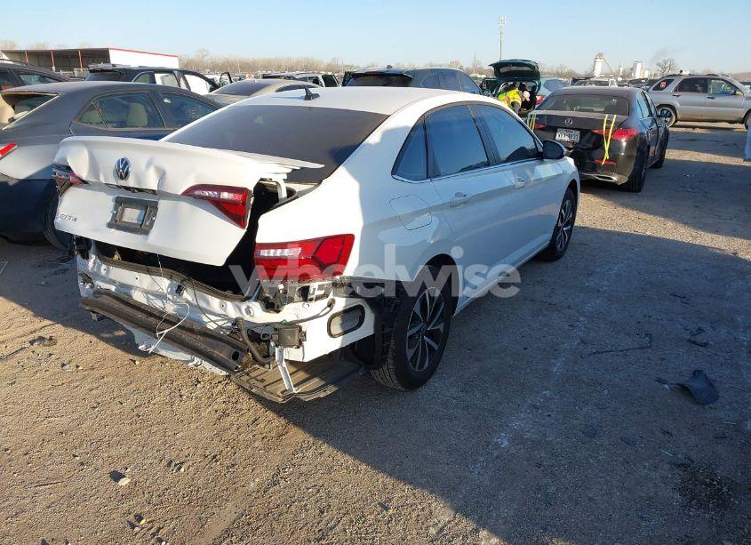 Photo 4 of 2024 Volkswagen Jetta 1.5T S (VIN 3VW5M7BU2RM065572)