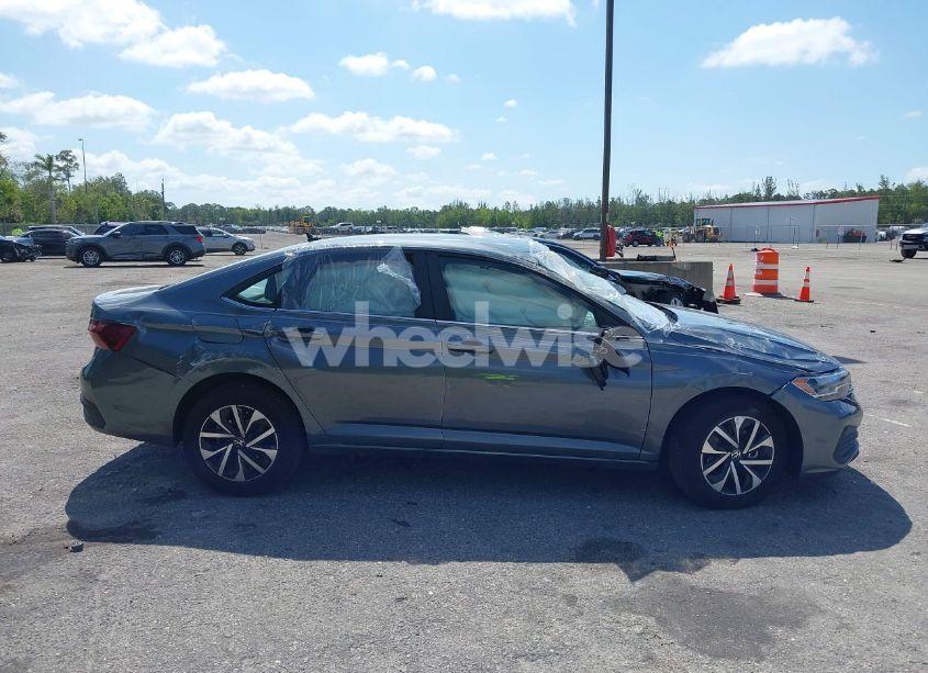 Photo 13 of 2024 Volkswagen Jetta 1.5T S (VIN 3VW5M7BU2RM074403)