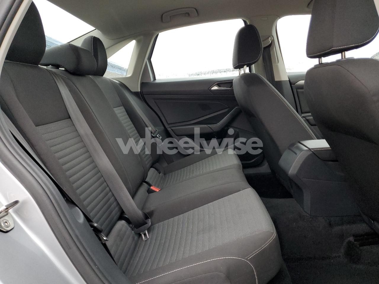Photo 10 of 2024 VOLKSWAGEN JETTA S (VIN 3VW5M7BU2RM090004)