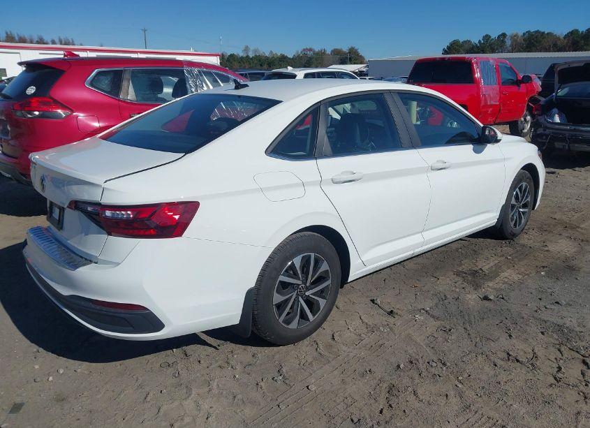 Photo 4 of 2024 Volkswagen Jetta 1.5T S (VIN 3VW5M7BU2RM096532)