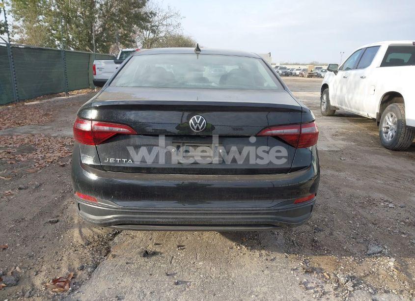 Photo 16 of 2024 Volkswagen Jetta 1.5T S (VIN 3VW5M7BU3RM009804)