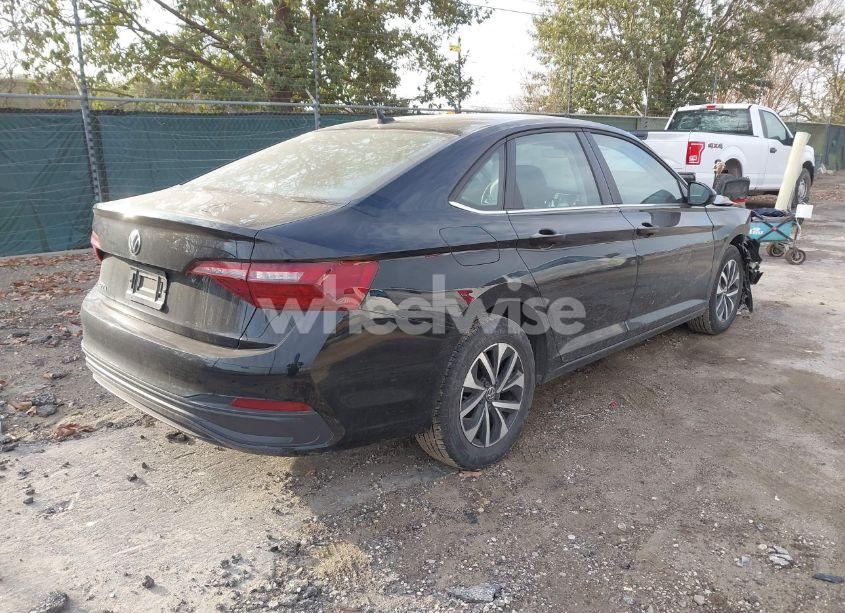 Photo 4 of 2024 Volkswagen Jetta 1.5T S (VIN 3VW5M7BU3RM009804)