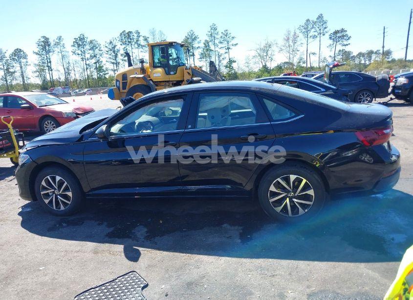 Photo 14 of 2024 Volkswagen Jetta 1.5T S (VIN 3VW5M7BU3RM031219)