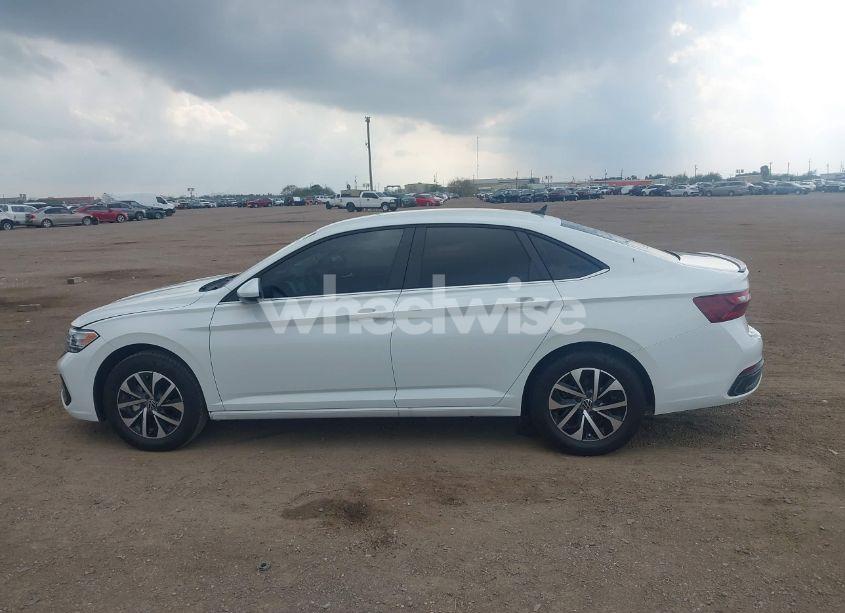 Photo 14 of 2024 Volkswagen Jetta 1.5T S (VIN 3VW5M7BU3RM095888)