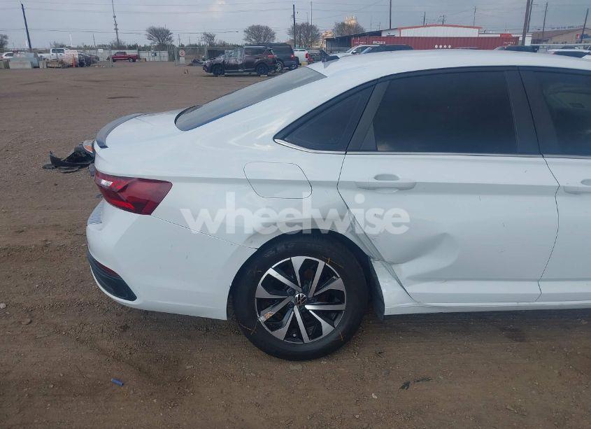 Photo 6 of 2024 Volkswagen Jetta 1.5T S (VIN 3VW5M7BU3RM095888)