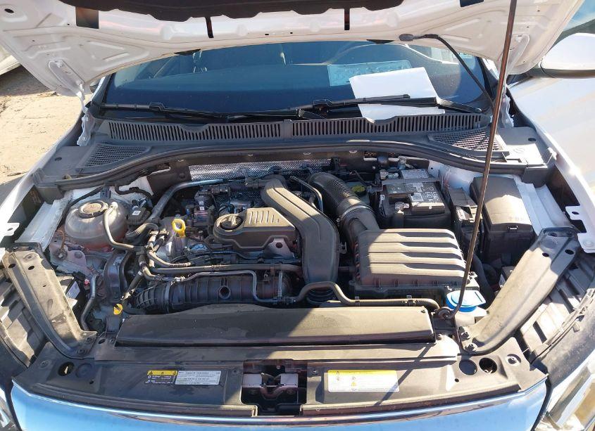 Photo 10 of 2024 Volkswagen Jetta (VIN 3VW5M7BU5RM002451)