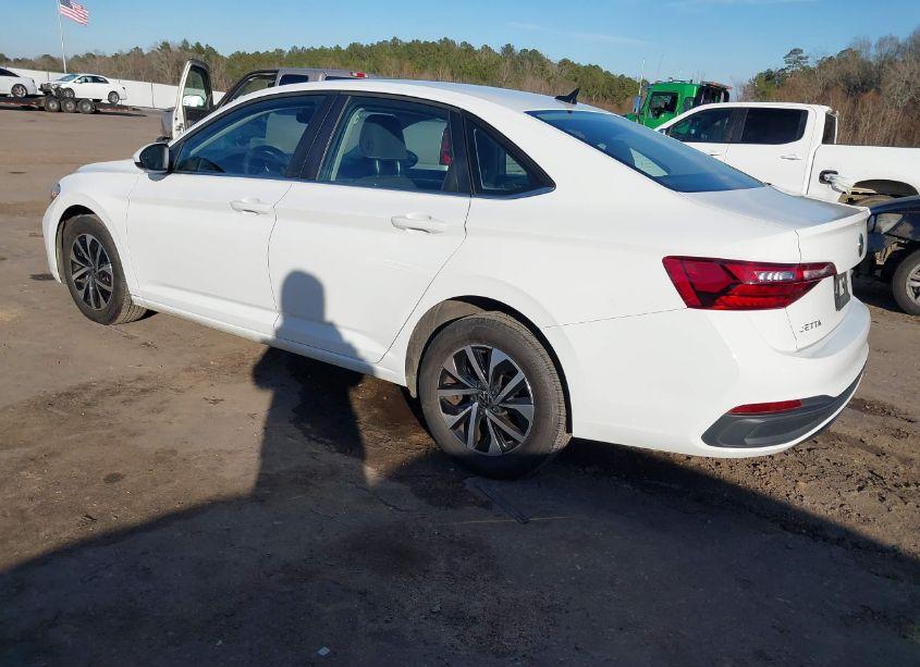 Photo 3 of 2024 Volkswagen Jetta (VIN 3VW5M7BU5RM002451)