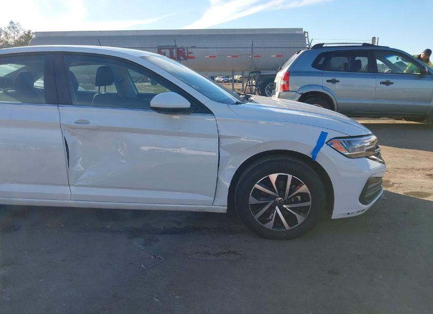 Photo 6 of 2024 Volkswagen Jetta (VIN 3VW5M7BU5RM002451)