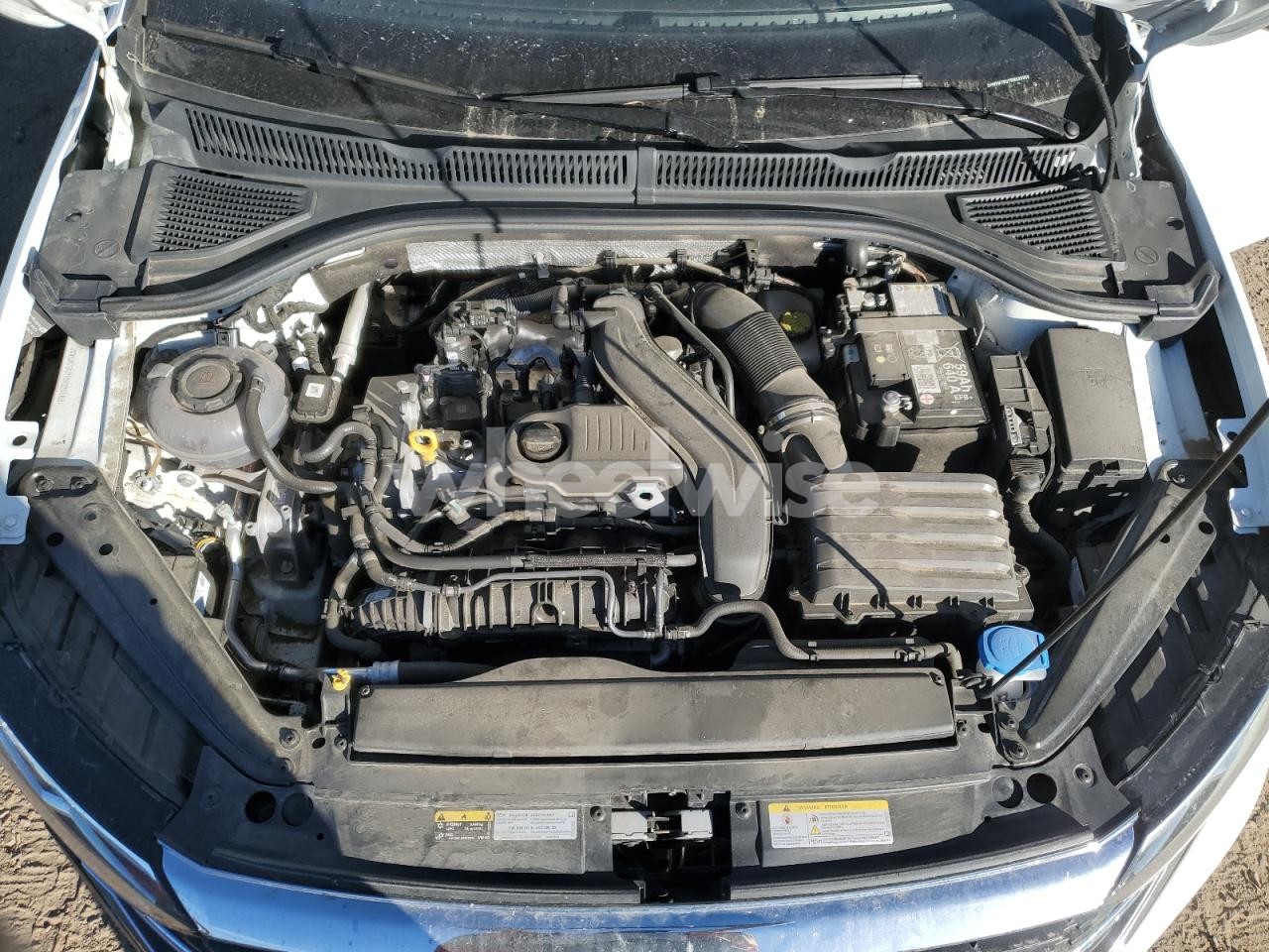 Photo 11 of 2024 VOLKSWAGEN JETTA S (VIN 3VW5M7BU7RM020563)