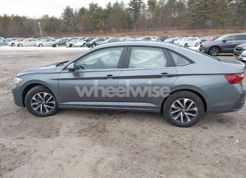 Photo 14 of 2024 Volkswagen Jetta 1.5T S (VIN 3VW5M7BU7RM096042)