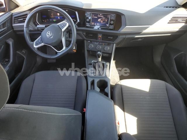 Photo 5 of 2024 VOLKSWAGEN JETTA S (VIN 3VW5M7BU8RM026257)