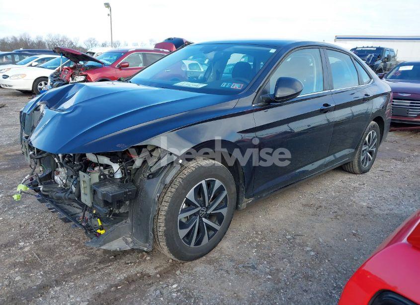 Photo 2 of 2024 Volkswagen Jetta 1.5T S (VIN 3VW5M7BU8RM040272)