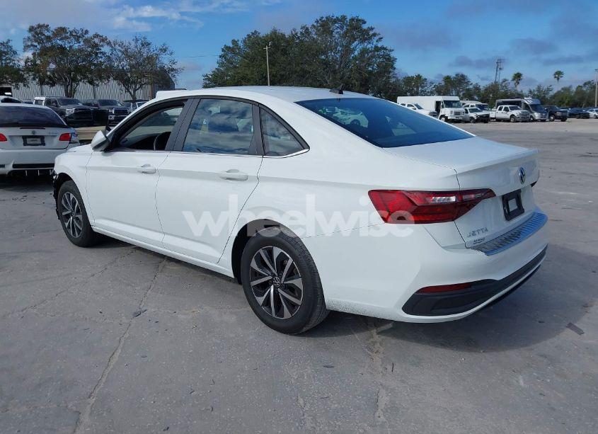 Photo 3 of 2024 Volkswagen Jetta 1.5T S (VIN 3VW5M7BU9RM022489)
