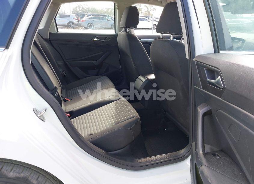 Photo 8 of 2024 Volkswagen Jetta 1.5T S (VIN 3VW5M7BU9RM022489)