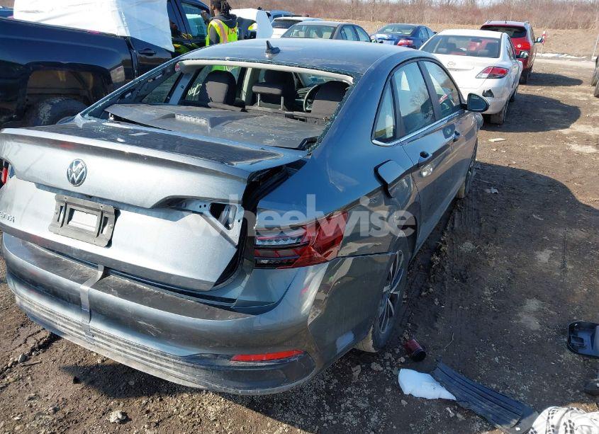 Photo 4 of 2024 Volkswagen Jetta 1.5T S (VIN 3VW5M7BU9RM090260)