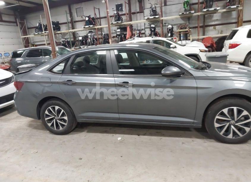 Photo 13 of 2024 Volkswagen Jetta 1.5T S (VIN 3VW5M7BU9RM101659)