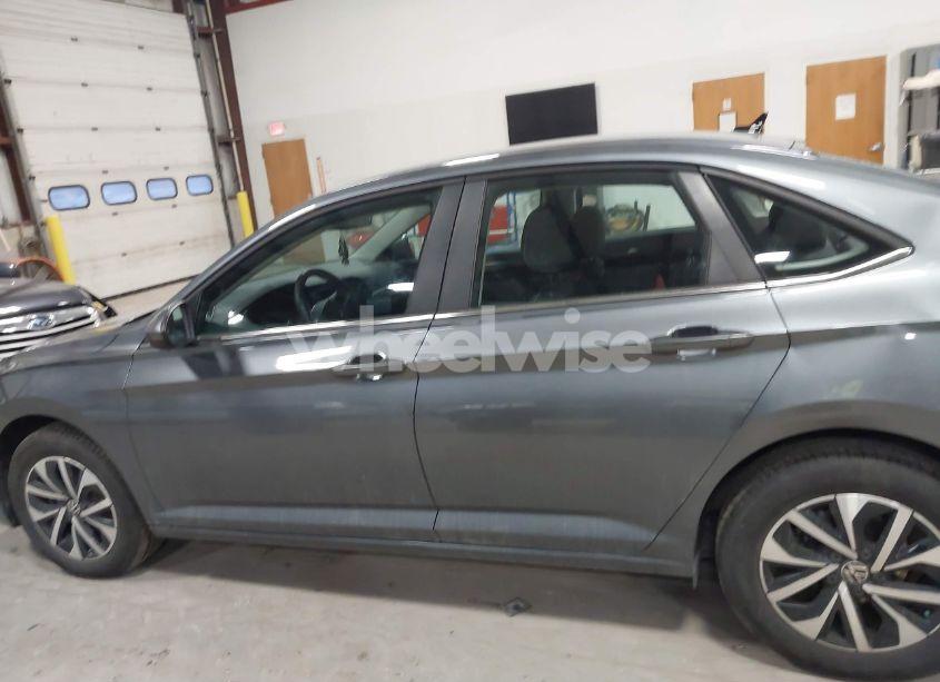 Photo 14 of 2024 Volkswagen Jetta 1.5T S (VIN 3VW5M7BU9RM101659)