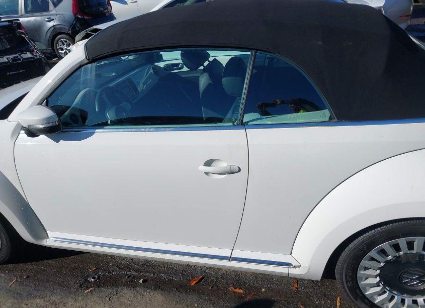 Photo 14 of 2013 Volkswagen Beetle 2.5L (VIN 3VW5P7AT1DM823054)
