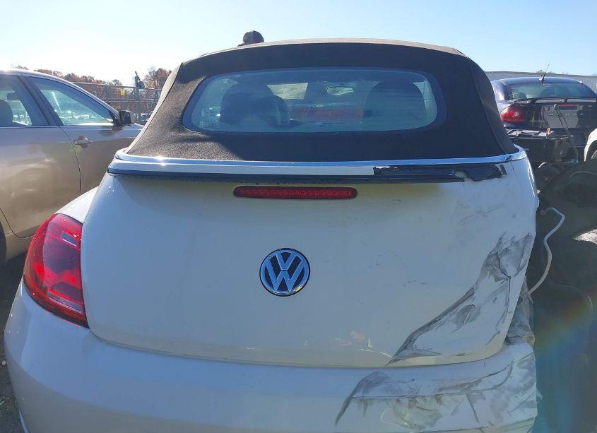 Photo 16 of 2013 Volkswagen Beetle 2.5L (VIN 3VW5P7AT1DM823054)