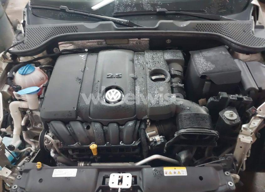 Photo 10 of 2014 Volkswagen Beetle 2.5L (VIN 3VW5P7AT2EM804529)