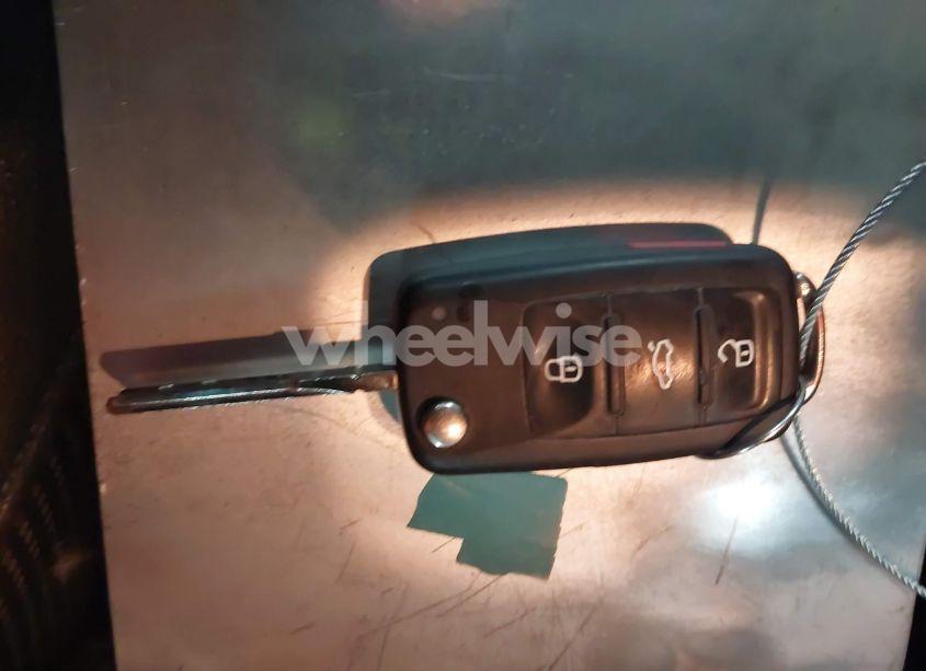 Photo 11 of 2014 Volkswagen Beetle 2.5L (VIN 3VW5P7AT2EM804529)